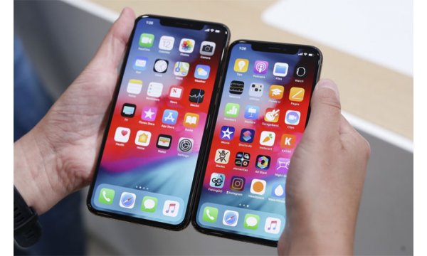 gia ban iphone xs max gap ba lan chi phi linh kien