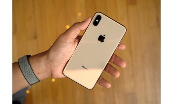 iphone xs tiep tuc gap loi khong the sac khi tat man hinh